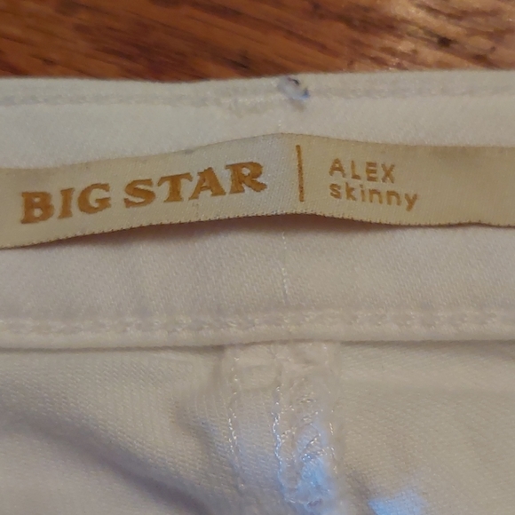 Jeans - Picture 2 of 3